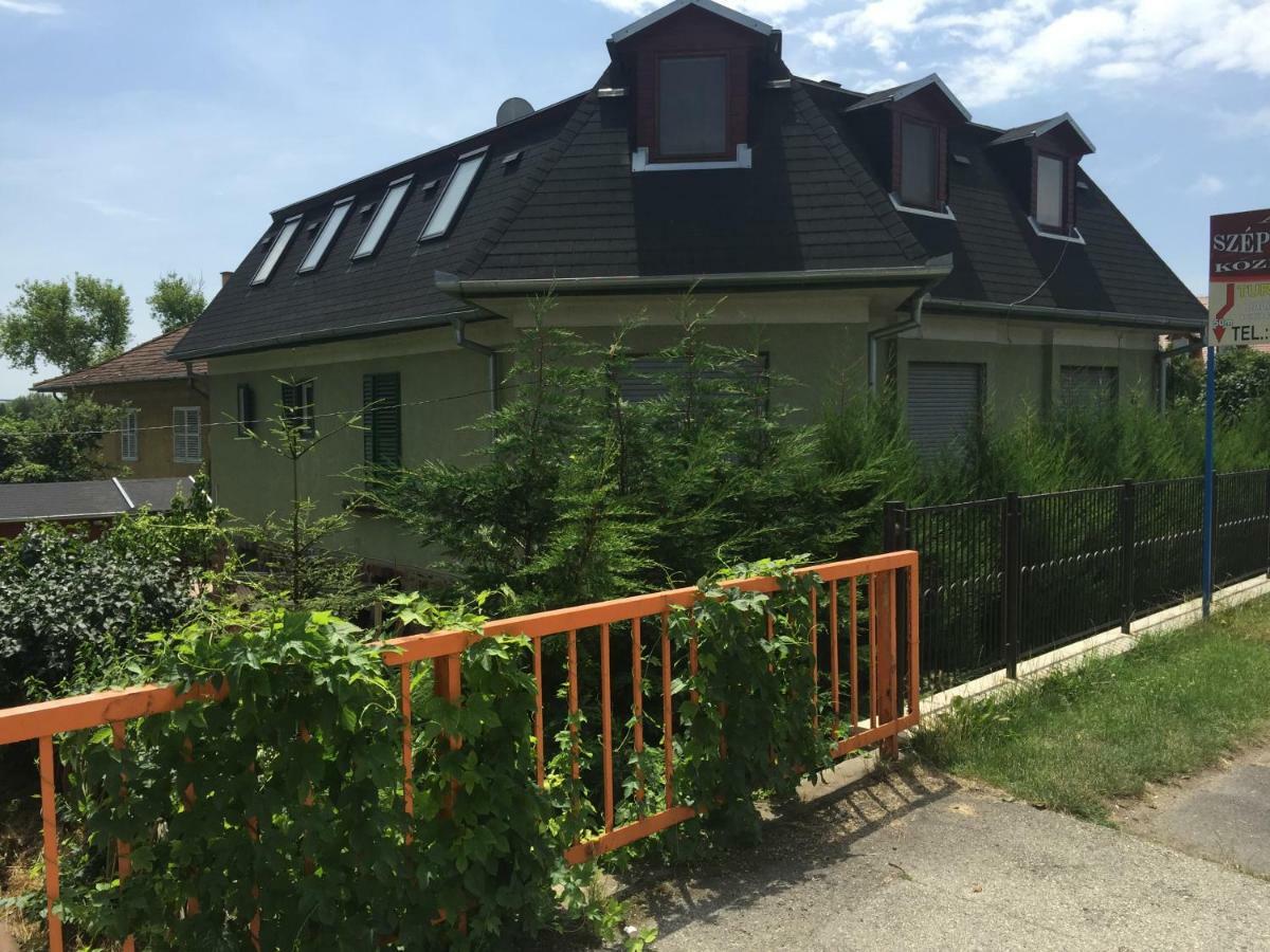 BalatonföldvárParos Fahazアパートメント エクステリア 写真